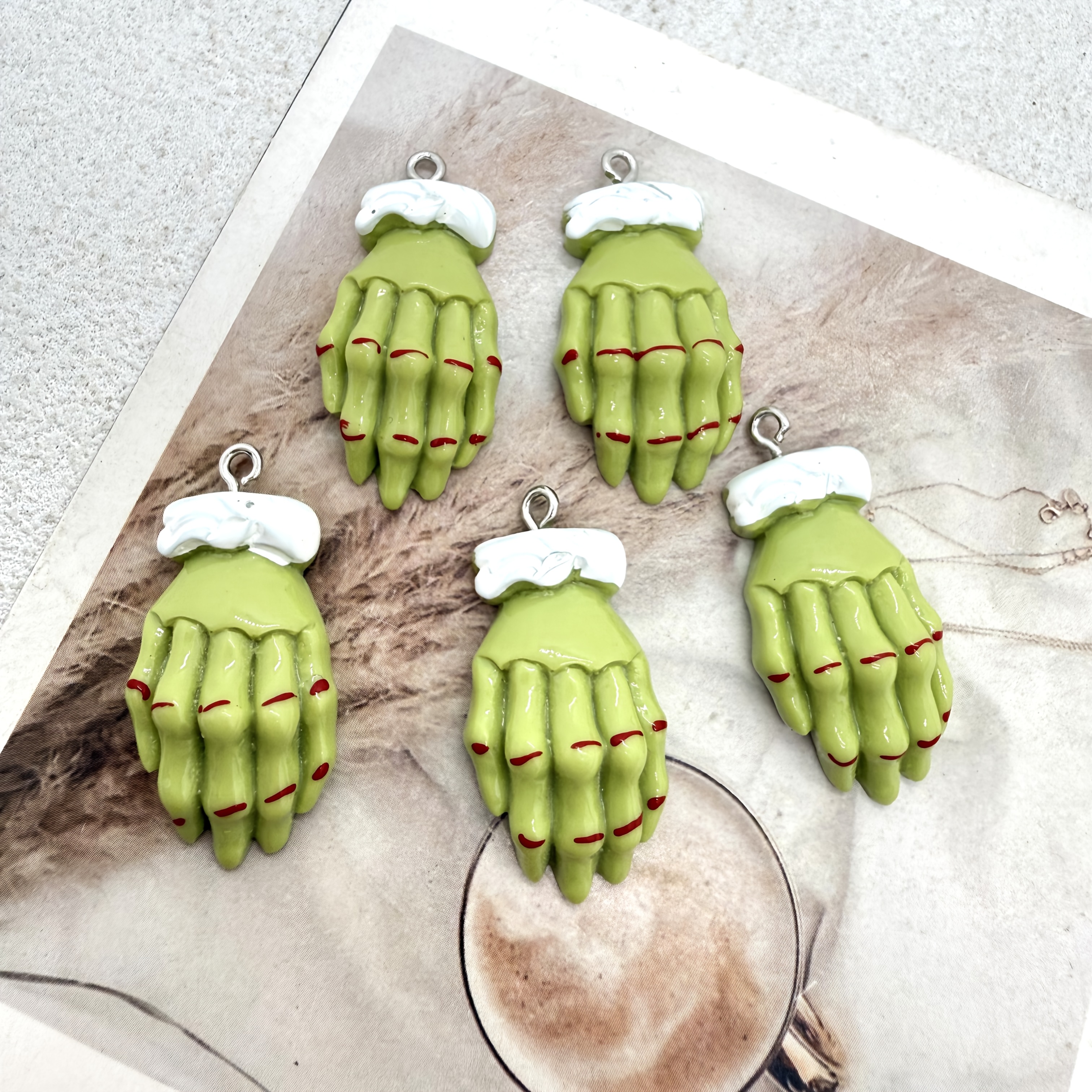10/30/60Pcs Resin Green Demon  - Jewelry Making Event recensie en prijs