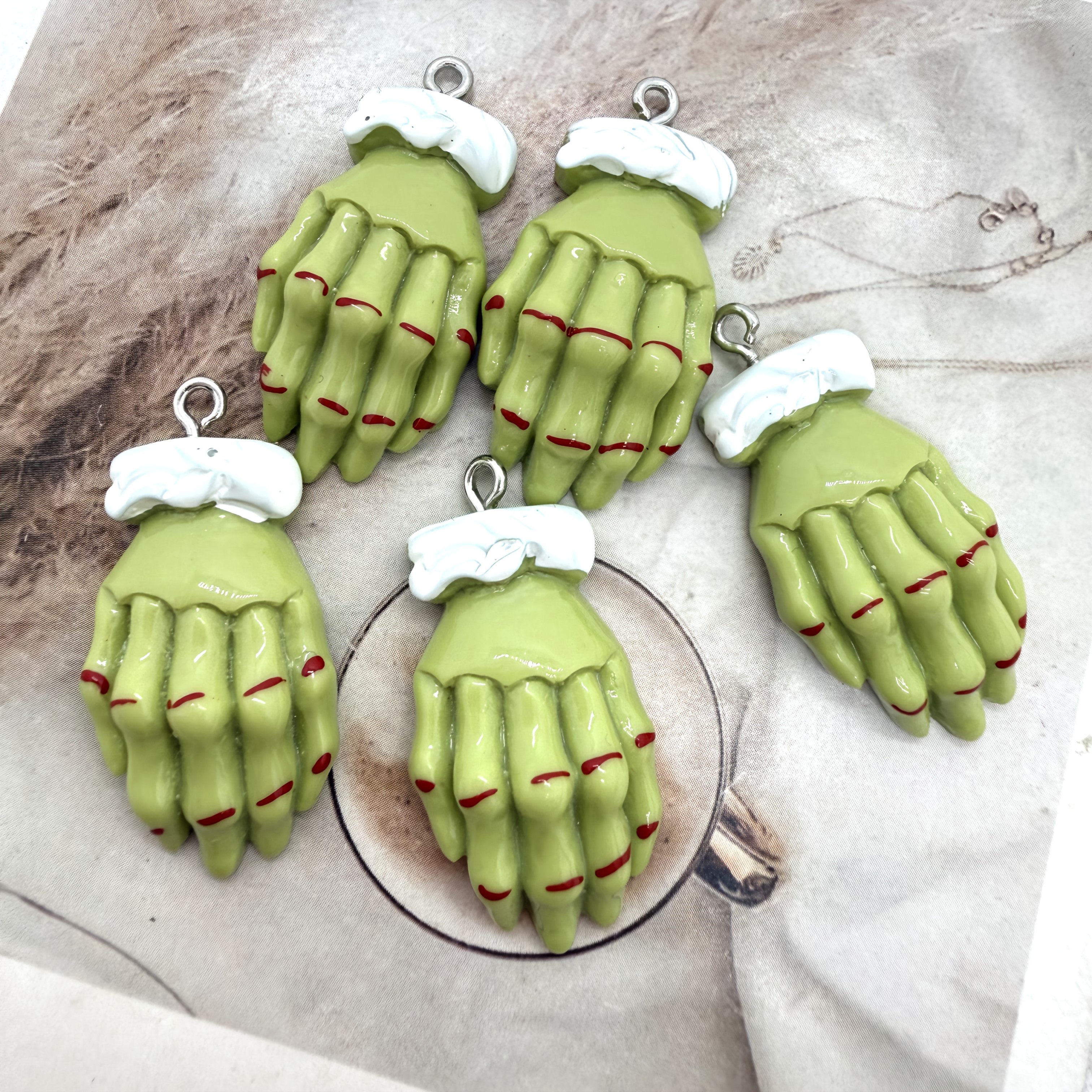 10/30/60Pcs Resin Green Demon  - Jewelry Making Event recensie en prijs