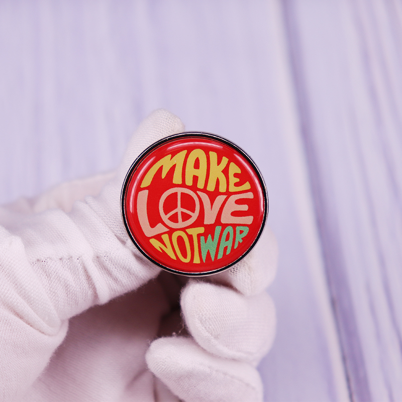Make Love Not War Pin Brooch I - Jewelry Making Quotes recensie en prijs