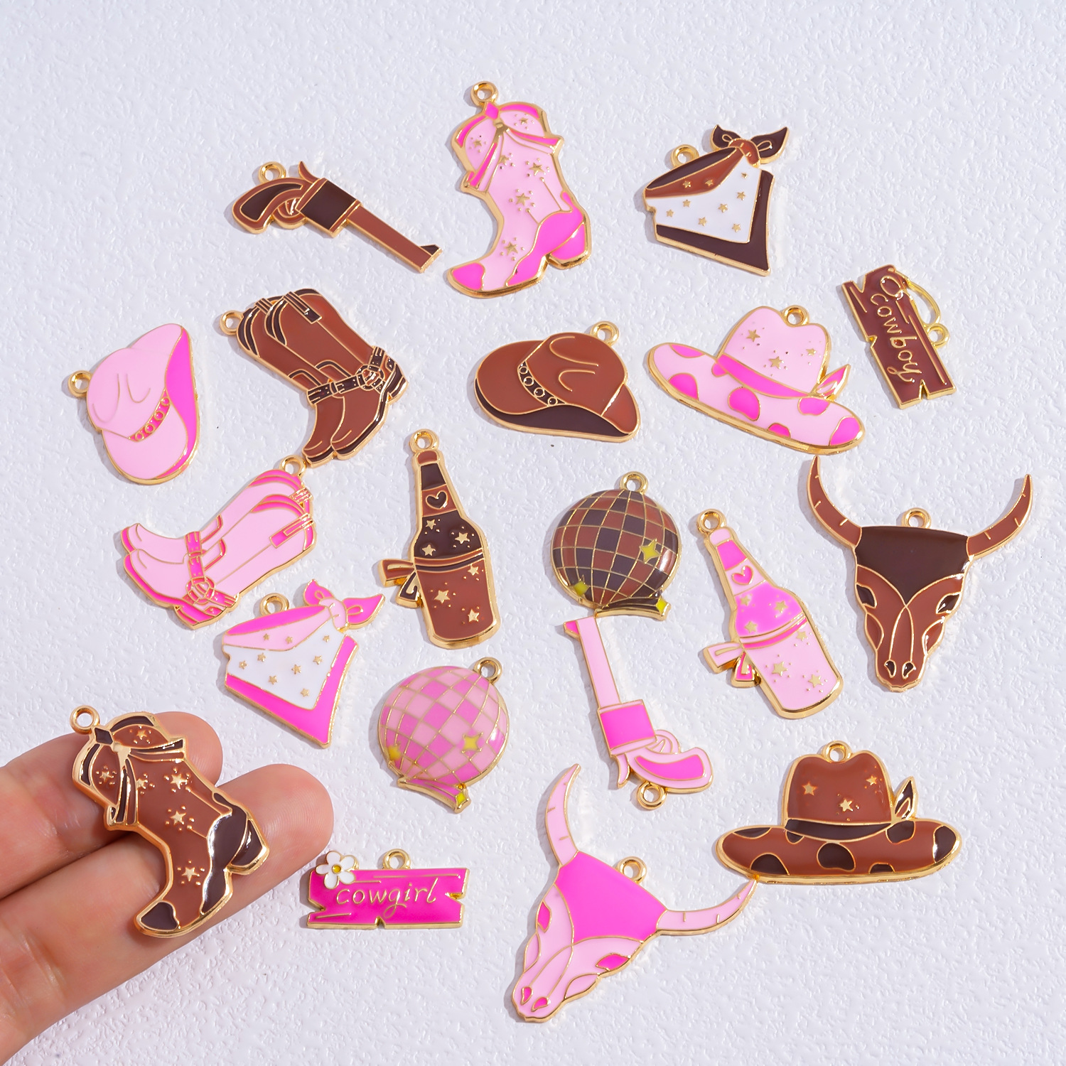 Cowboy Cowgirl Enamel Charms A - Jewelry Making Event recensie en prijs